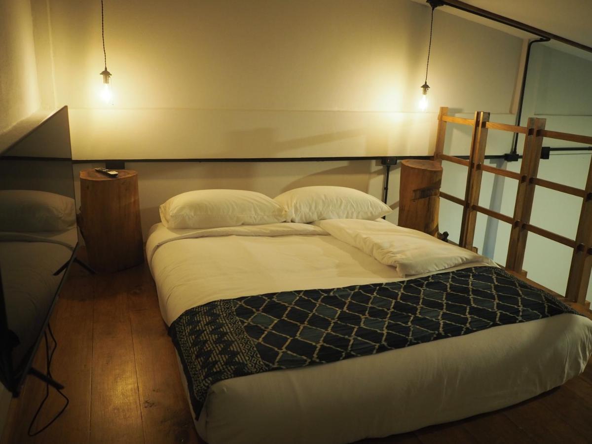 Makai Nap Hotell Thai Mueang Exteriör bild